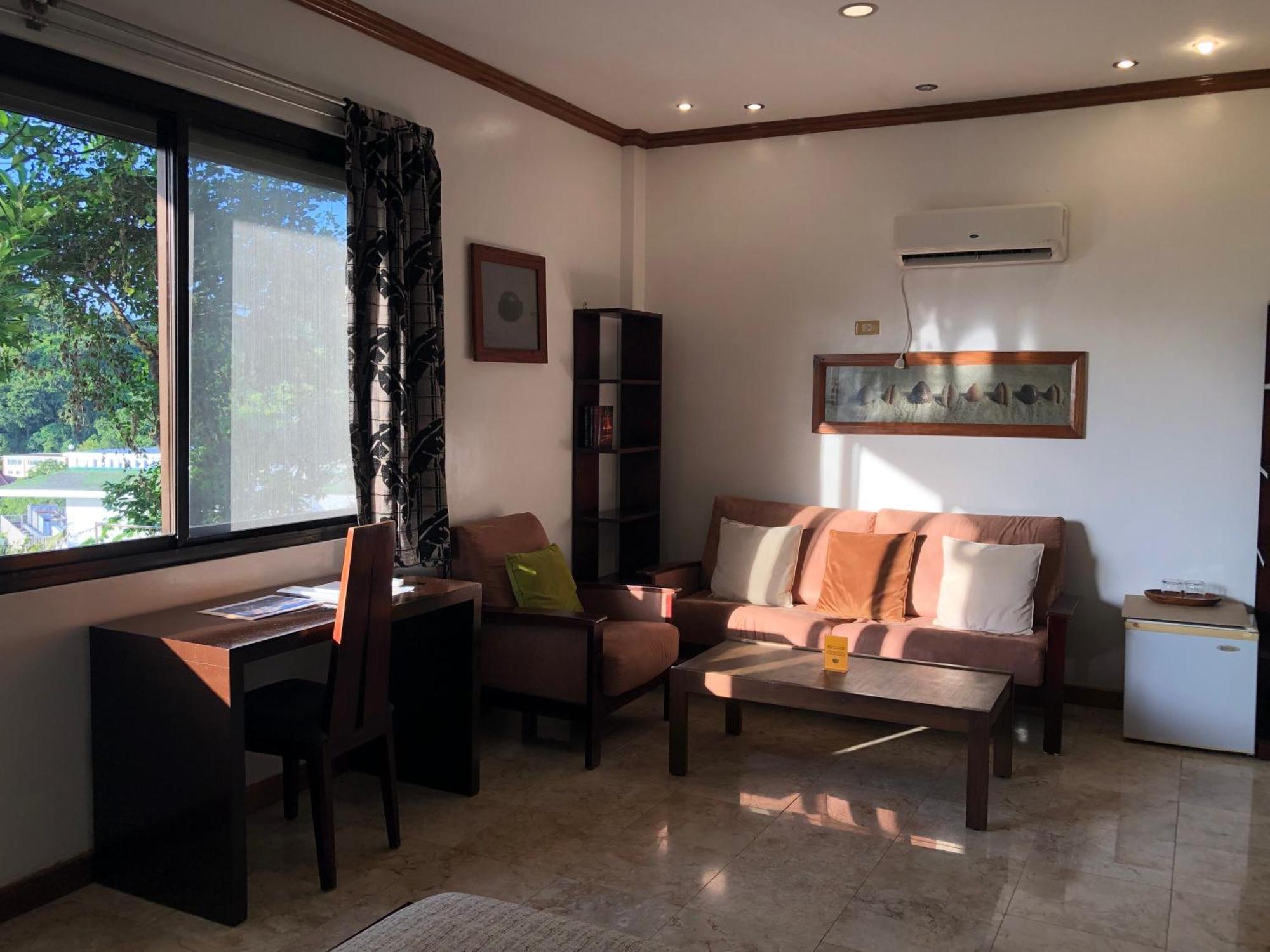 Argonauta Boracay Apartment Suites And Villas Boracay Island ภายนอก รูปภาพ