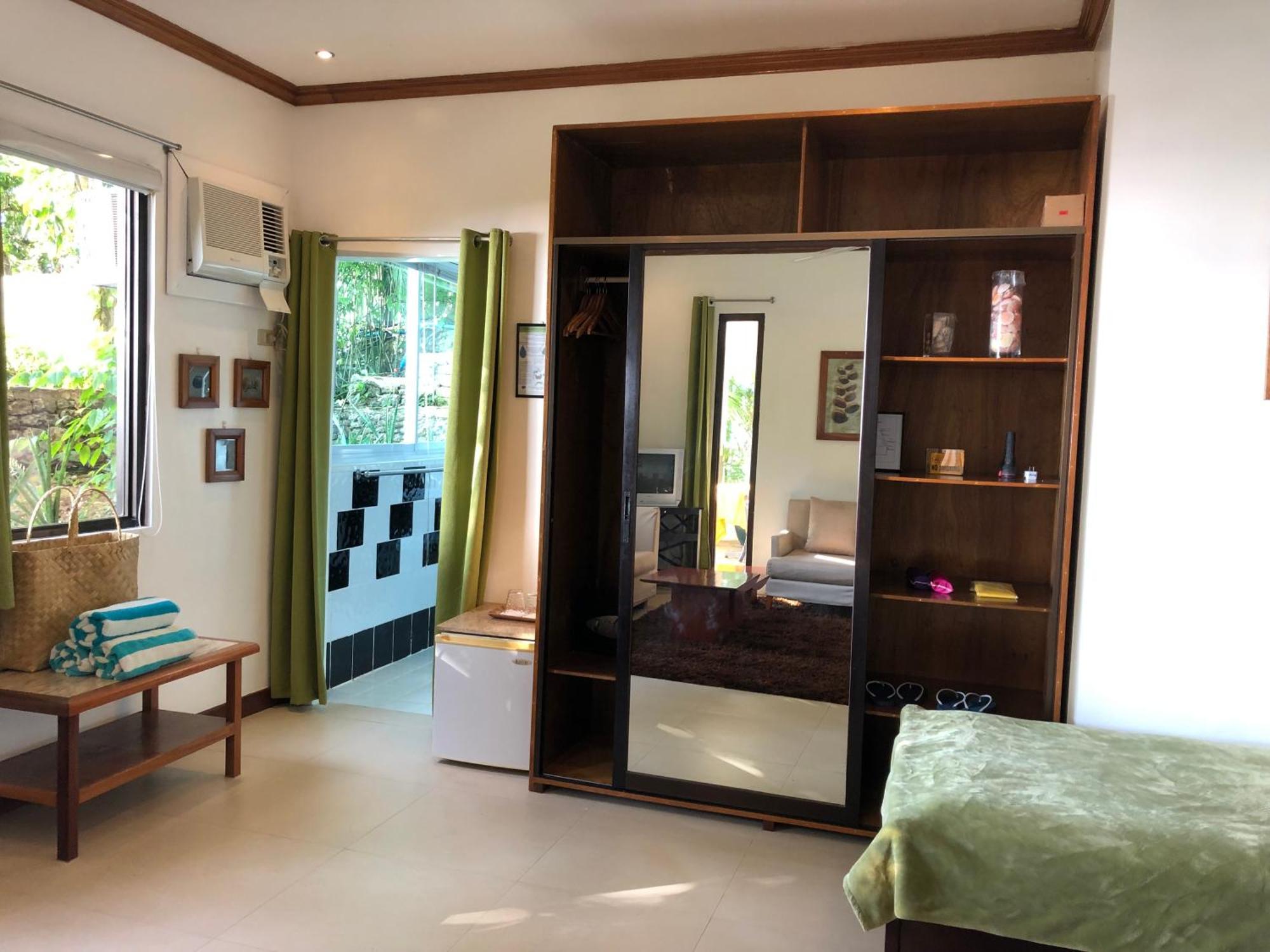 Argonauta Boracay Apartment Suites And Villas Boracay Island ภายนอก รูปภาพ