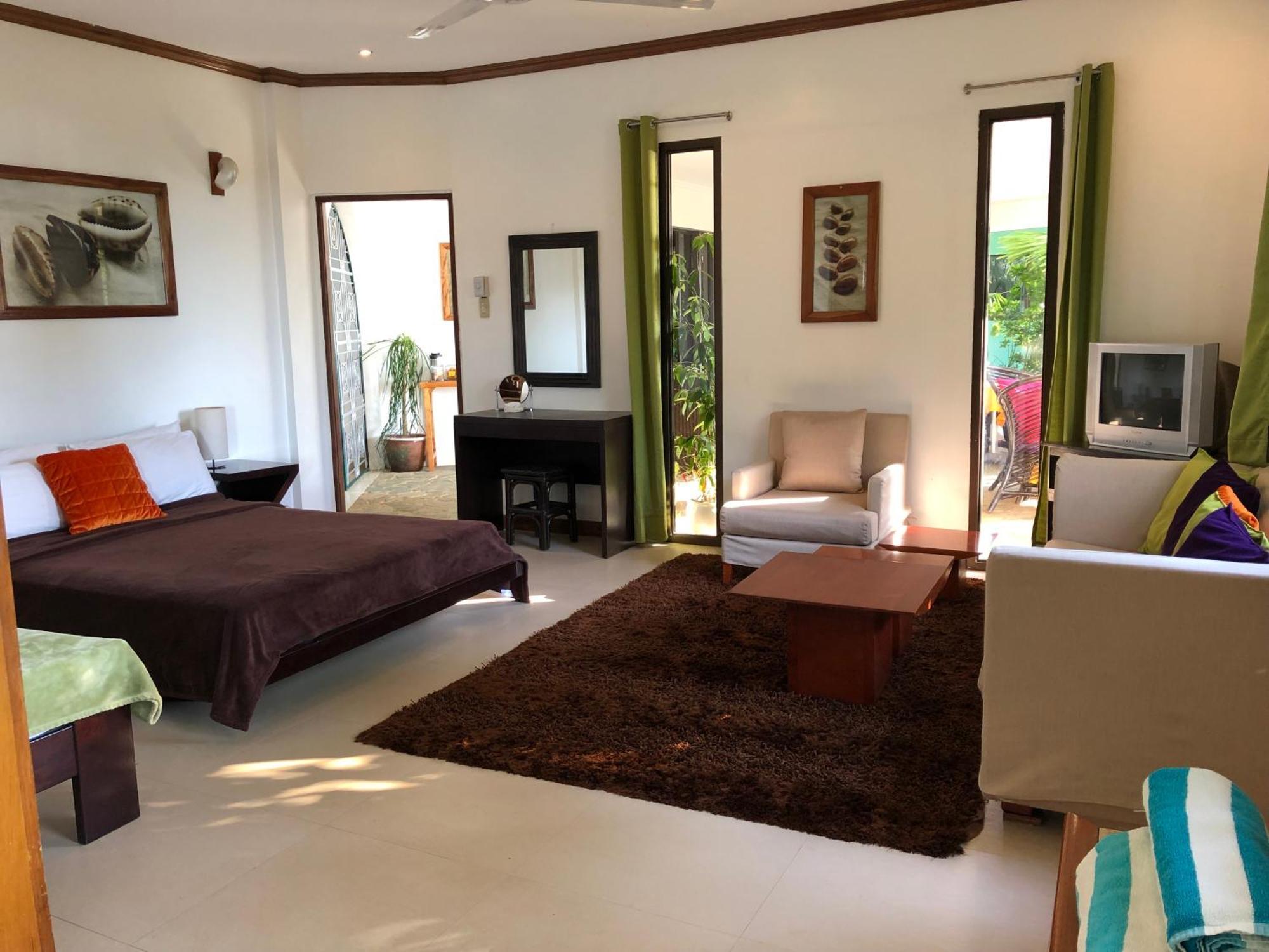 Argonauta Boracay Apartment Suites And Villas Boracay Island ภายนอก รูปภาพ
